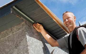 soffit installation Poystreet Green